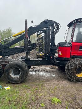 KOMATSU 8656 media