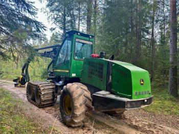 JOHN DEERE 1070D3 media