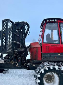 KOMATSU 8555 media
