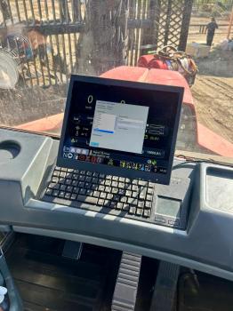 KOMATSU 89517 media