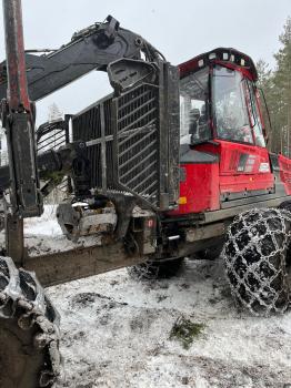 KOMATSU 8658 media